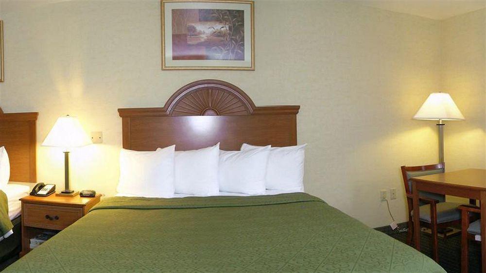 Americas Best Value Inn Pharr/Mcallen Buitenkant foto