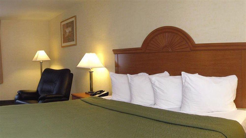 Americas Best Value Inn Pharr/Mcallen Buitenkant foto