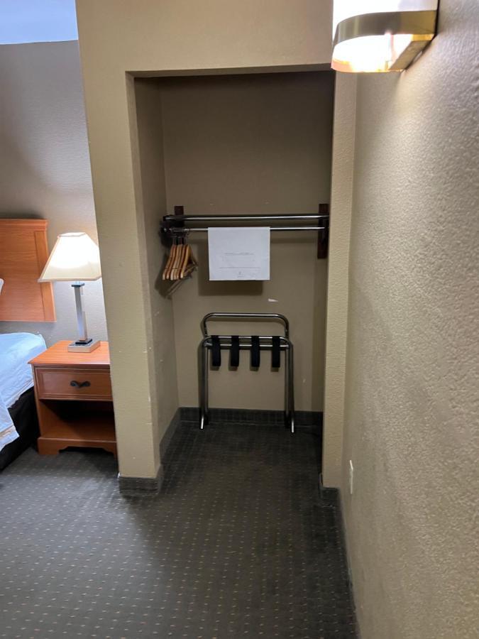 Americas Best Value Inn Pharr/Mcallen Buitenkant foto