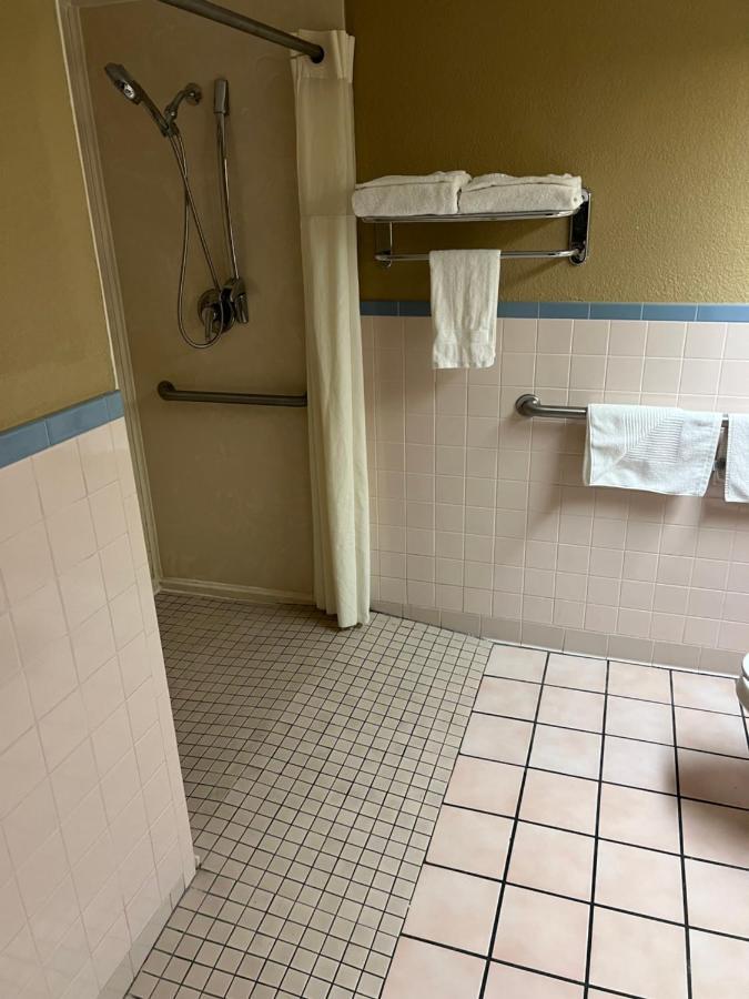 Americas Best Value Inn Pharr/Mcallen Buitenkant foto